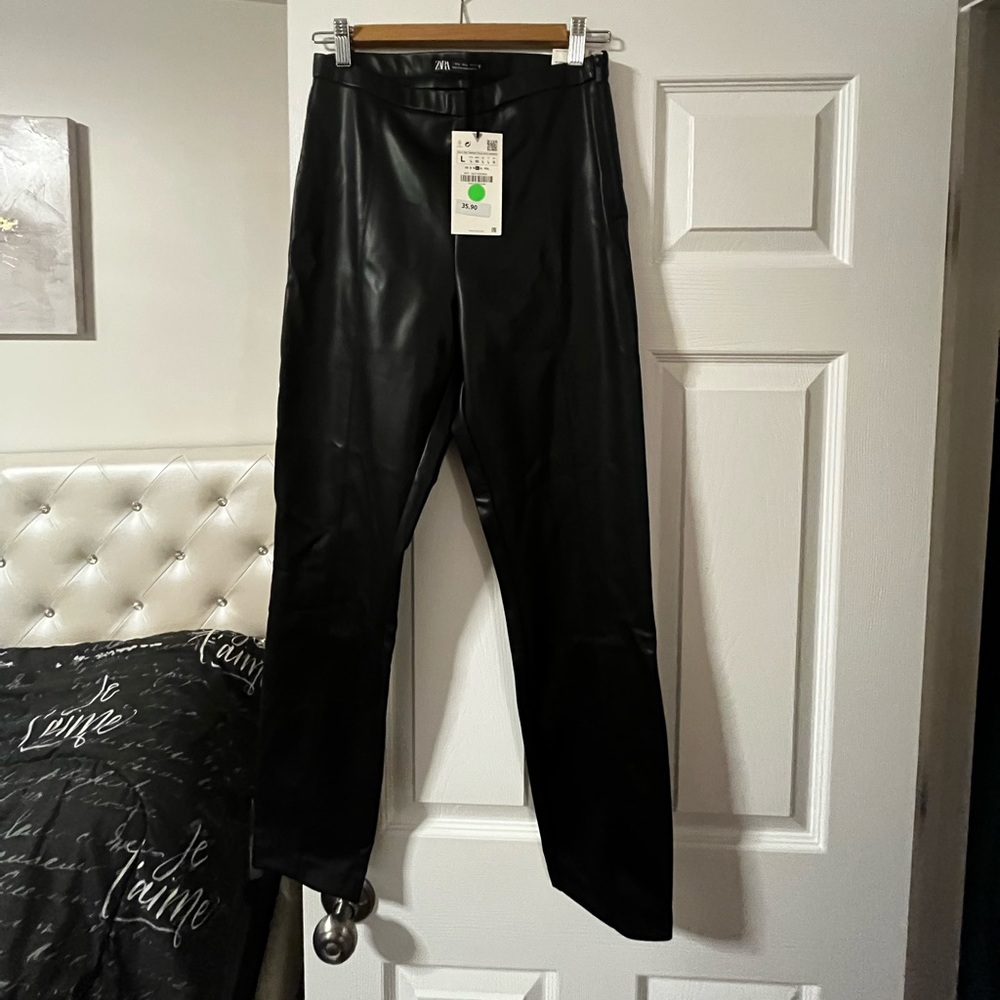 NWT Zara Black leather legging style 5427/220 size Large